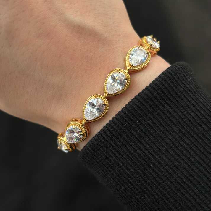 Pulsera de plata con circonias lágrima